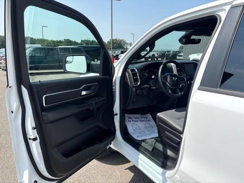 Used 2023 RAM 1500 Big Horn AWD/4WD image 18