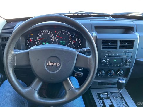 Used 2010 Jeep Liberty Sport w/ Popular Equipment Group image 13