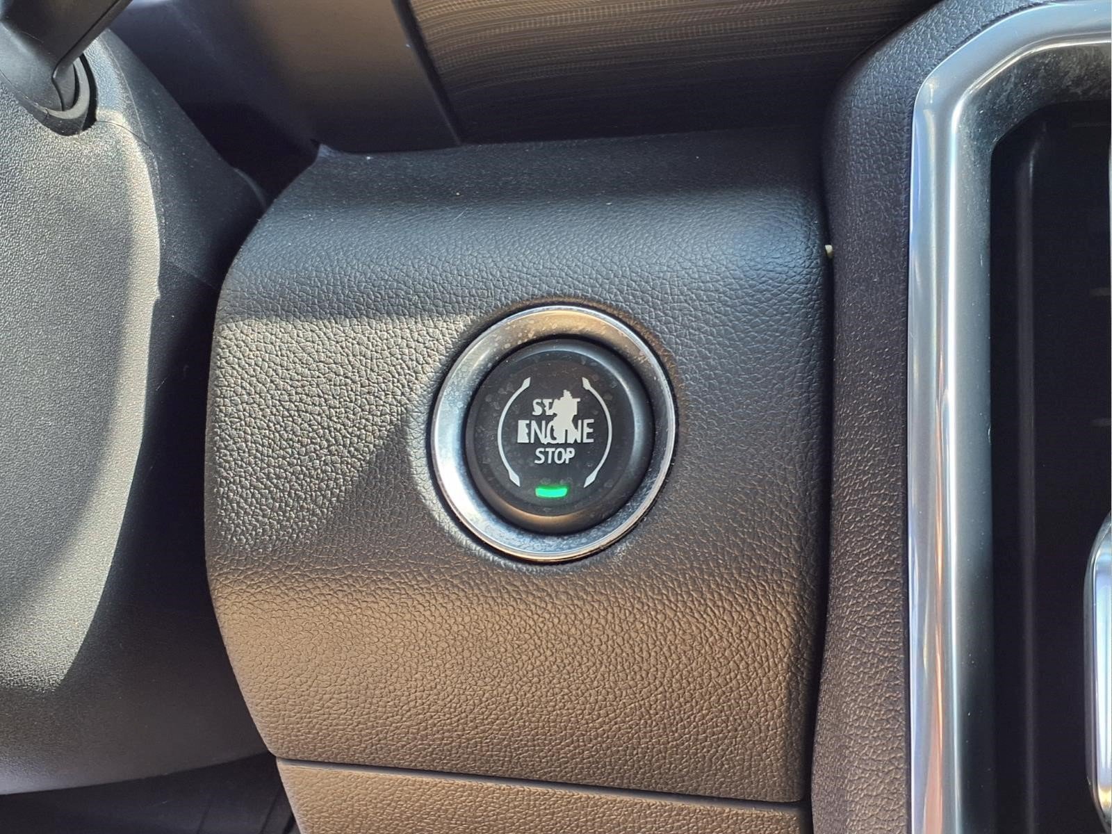 Used 2025 GMC Acadia Elevation AWD/4WD image 15