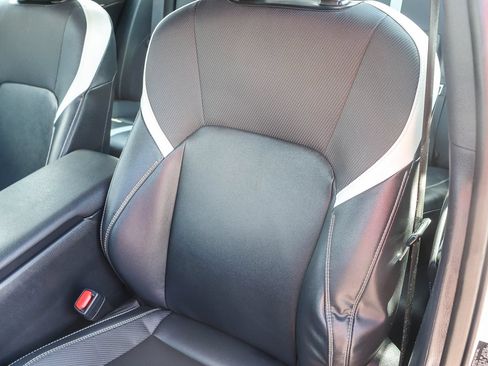 Used 2025 Toyota Camry SE FWD image 31