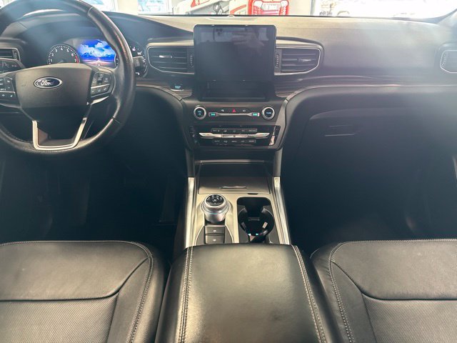 Used 2020 Ford Explorer Limited AWD/4WD image 3