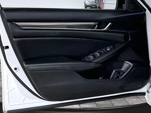 Used 2022 Honda Accord Sport image 17