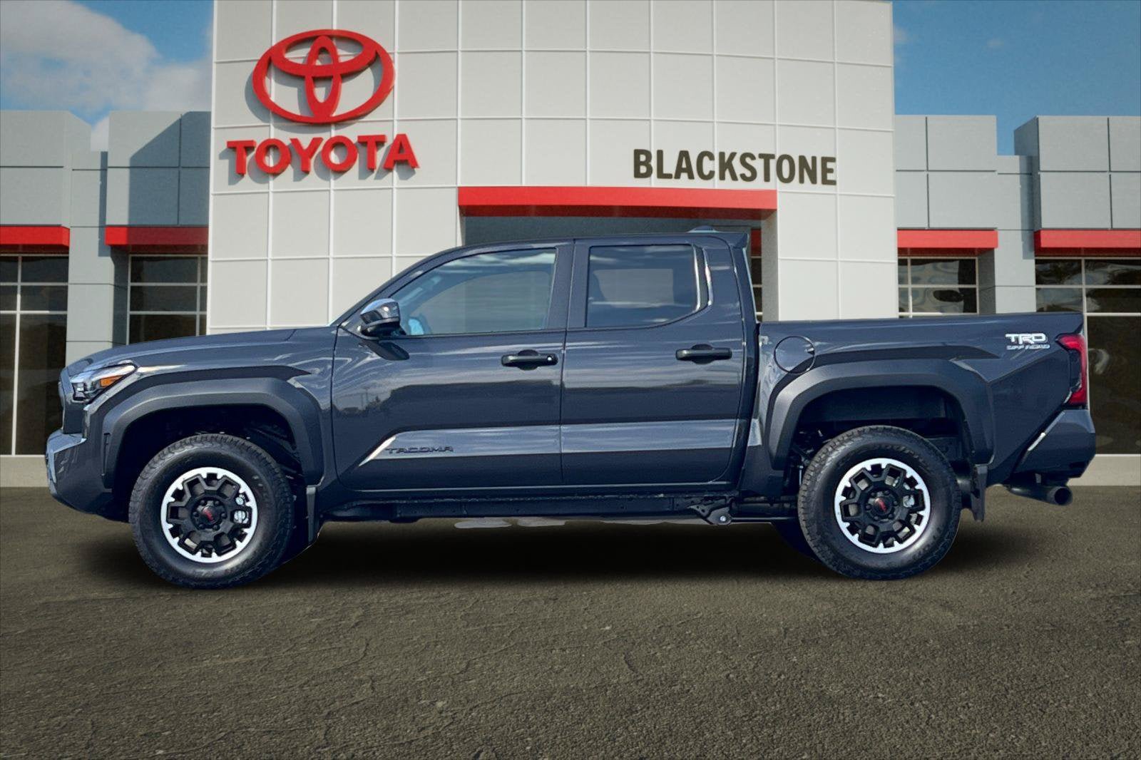 Used 2026 Toyota Tacoma TRD Off-Road AWD/4WD image 6