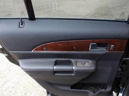 Used 2014 Lincoln MKX AWD w/ Equipment Group 102A image 21