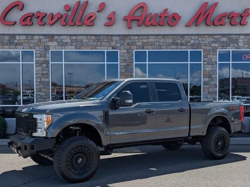 Used 2017 Ford F250 Platinum w/ Platinum Ultimate Package AWD/4WD image 1