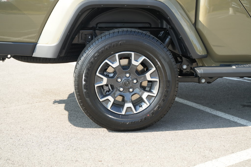 New 2026 Jeep Gladiator Sport AWD/4WD image 46