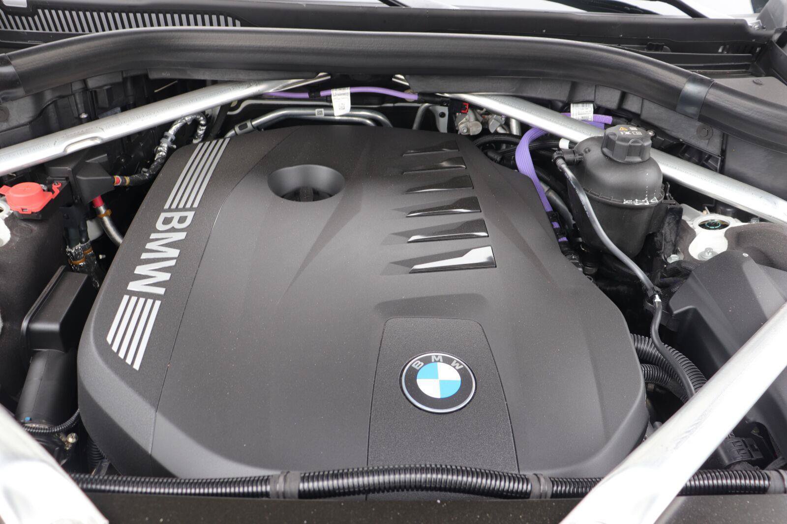 Used 2027 BMW X7 xDrive40i w/ Premium Package AWD/4WD image 46
