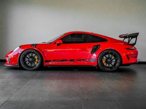 Certified 2019 Porsche 911 GT3 RS image 2