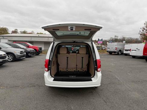 Used 2016 Dodge Grand Caravan SE w/ Quick Order Package 29E SE image 25