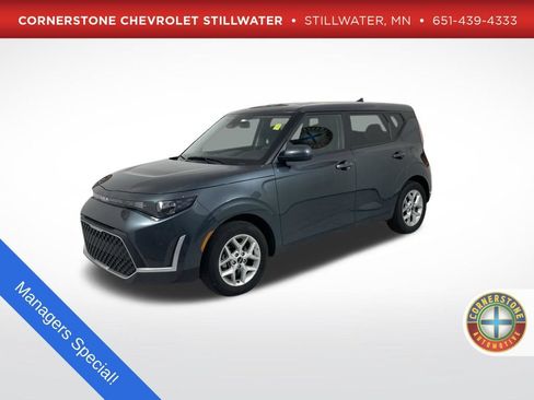 Used 2025 Kia Soul LX w/ LX Technology Package FWD image 1