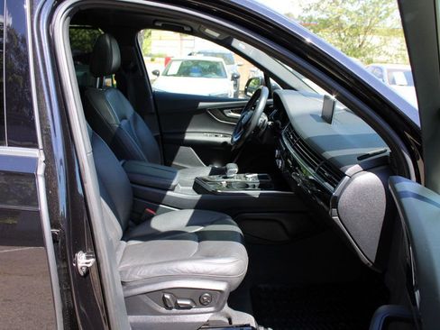Used 2017 Audi Q7 3.0T Prestige AWD/4WD image 18