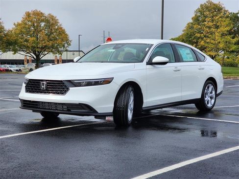 Used 2025 Honda Accord LX image 8