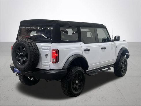 Used 2024 Ford Bronco Black Diamond image 10