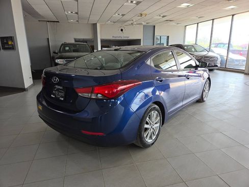 Used 2016 Hyundai Elantra SE w/ Option Group 02 FWD image 7