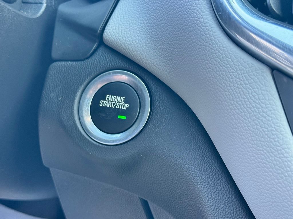 Used 2023 Chevrolet Equinox LT FWD image 15