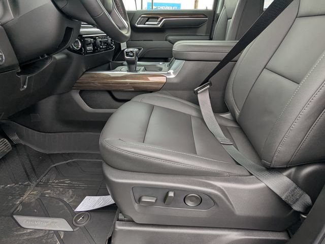 New 2026 Chevrolet Silverado 1500 RST w/ Rally Edition AWD/4WD image 9