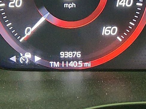 Used 2019 Volvo XC40 T5 R-Design AWD/4WD image 17
