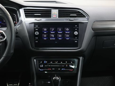 Used 2024 Volkswagen Tiguan SEL R-Line AWD/4WD image 19