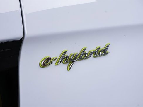 Used 2020 Porsche Panamera 4 image 13