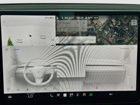 Used 2024 Tesla Model Y Long Range AWD/4WD image 23