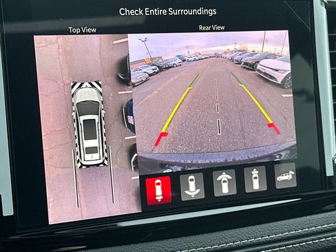 New 2026 Chrysler Pacifica Limited image 21