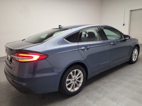 Used 2019 Ford Fusion SE FWD image 9