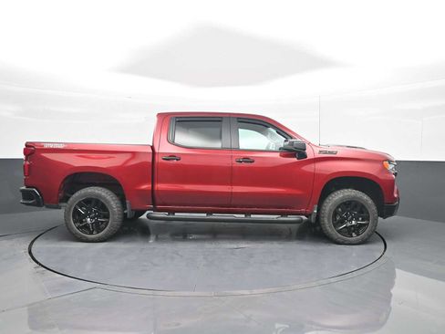 Used 2024 Chevrolet Silverado 1500 LT Trail Boss w/ LPO, Dark Essentials Package AWD/4WD image 9