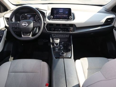 Certified 2025 Nissan Rogue SV AWD/4WD image 14