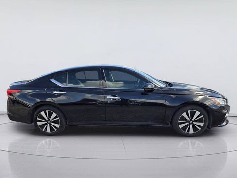 Used 2019 Nissan Altima 2.5 SL FWD image 4
