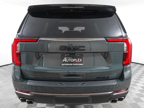 Used 2026 GMC Yukon AT4 Ultimate AWD/4WD image 6