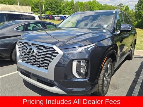 Used 2022 Hyundai Palisade Limited w/ Cargo Package FWD image 3