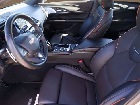 Certified 2025 Cadillac CT4 V image 9