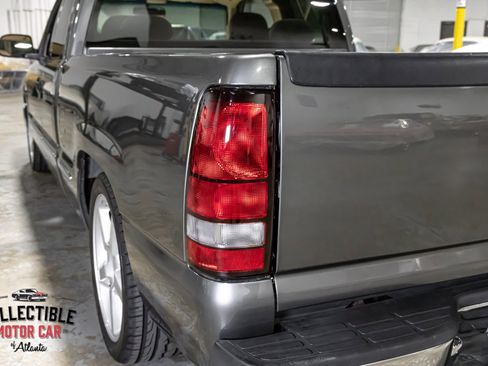 Used 2000 GMC Sierra 1500 2WD Extended Cab w/ Convenience Plus Group image 52