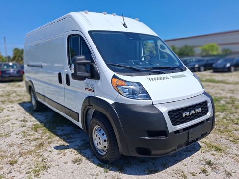 Used 2022 RAM ProMaster 2500 FWD image 4
