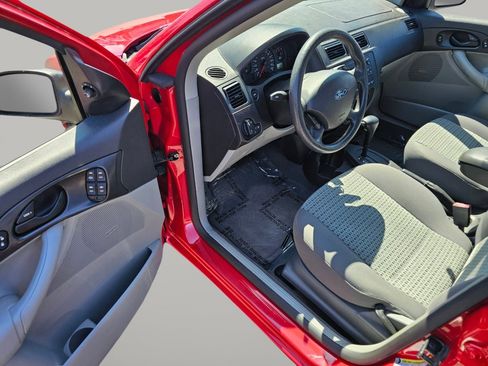 Used 2007 Ford Focus SE image 17