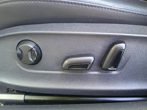 Used 2015 Volkswagen Passat 1.8T Limited Edition image 37