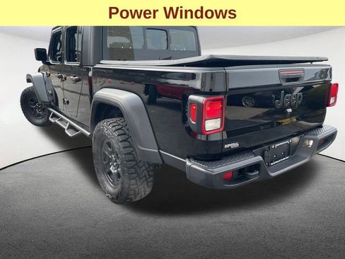 Used 2024 Jeep Gladiator Sport image 9