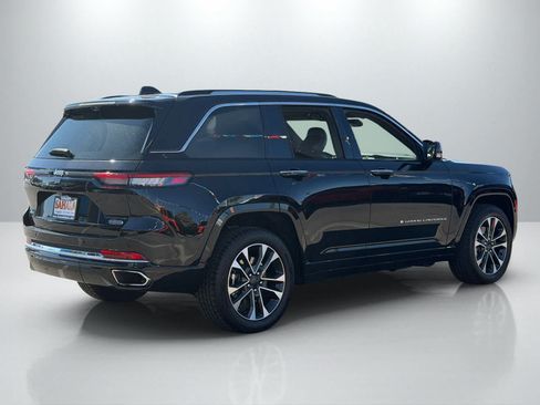 Used 2023 Jeep Grand Cherokee Overland w/ Luxury Tech Group IV AWD/4WD image 7