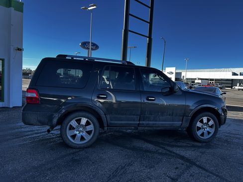 Used 2010 Ford Expedition Limited image 6