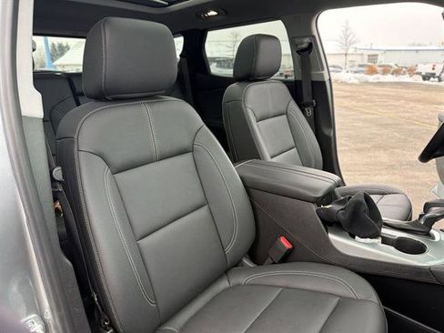 Certified 2025 Chevrolet Blazer LT w/ Sound & Technology Package image 42