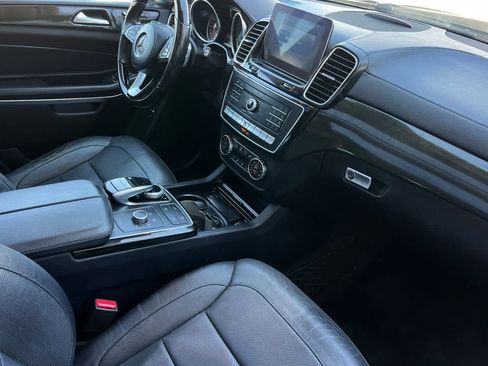 Used 2018 Mercedes-Benz GLS 550 4MATIC image 19
