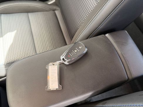 Used 2025 Chevrolet Trax LT image 22