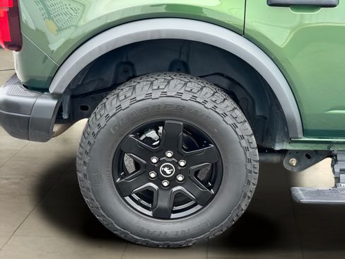 Used 2023 Ford Bronco Black Diamond AWD/4WD image 36