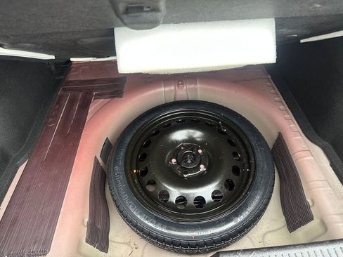 Used 2013 Chevrolet Sonic LS image 12