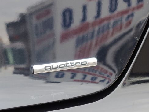 Used 2017 Audi A8 L 3.0T w/ Executive Package image 11