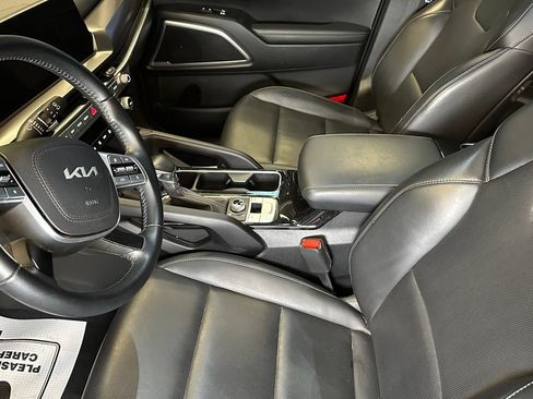 Used 2025 Kia Telluride S AWD/4WD image 20