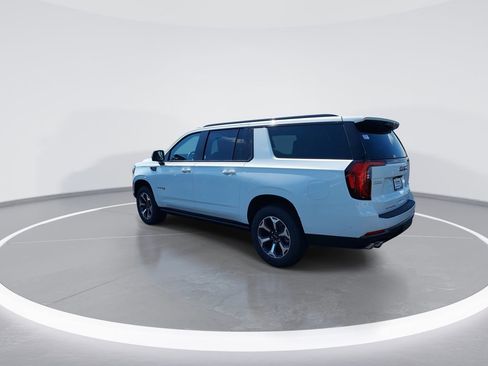 New 2026 GMC Yukon XL AT4 Ultimate w/ LPO, Floor Liner Package AWD/4WD image 6
