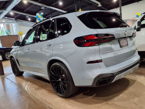 Used 2024 BMW X5 xDrive40i w/ M Sport Package AWD/4WD image 6