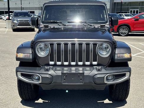 Used 2018 Jeep Wrangler Unlimited Sahara AWD/4WD image 2