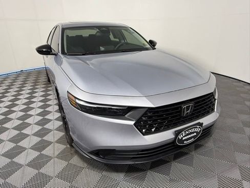 Used 2025 Honda Accord SE image 8